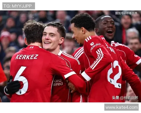 足总杯激战曼联与利物浦互交白卷全场气氛紧张引发球迷热议